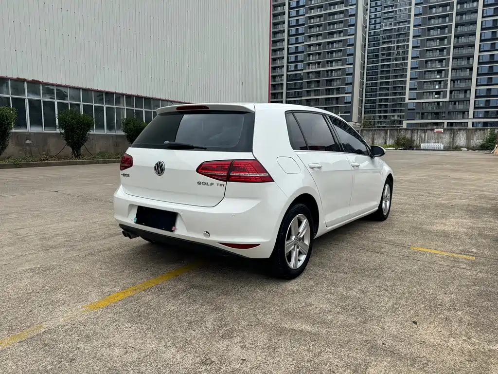 Volkswagen Golf 2014