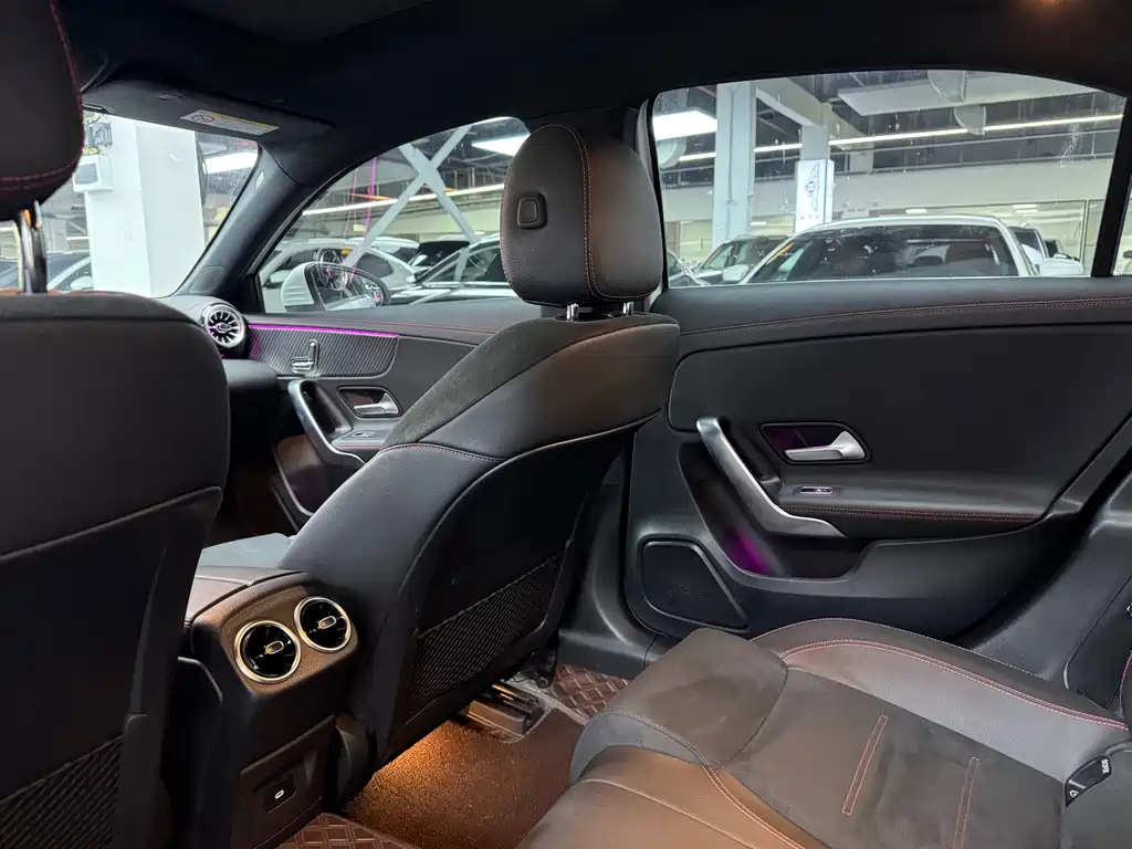 Mercedes-Benz A-Class 2023 — фото 8