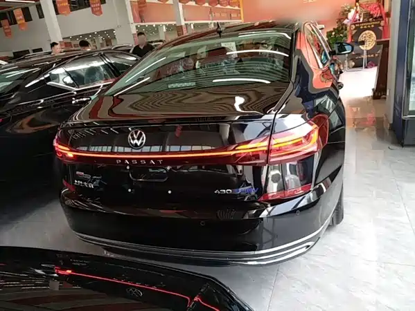 Volkswagen Passat Plug-In Hybrid 2026