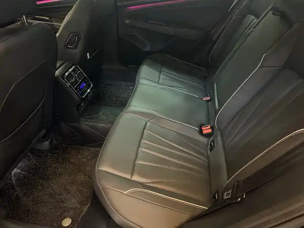 Volkswagen Passat 2024