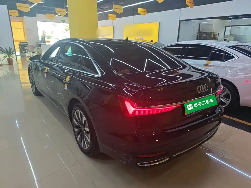 Audi A6L 2022