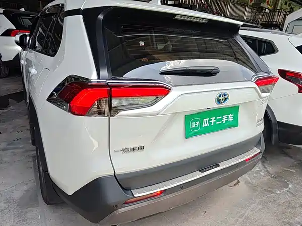 Toyota RAV4 2023