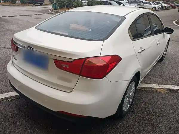 Kia K3 2015