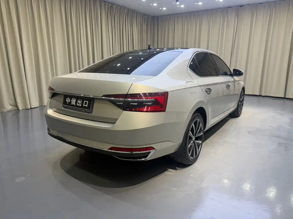 Skoda Superb 2023