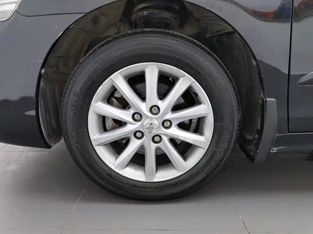 Toyota Camry 2016 — фото 17
