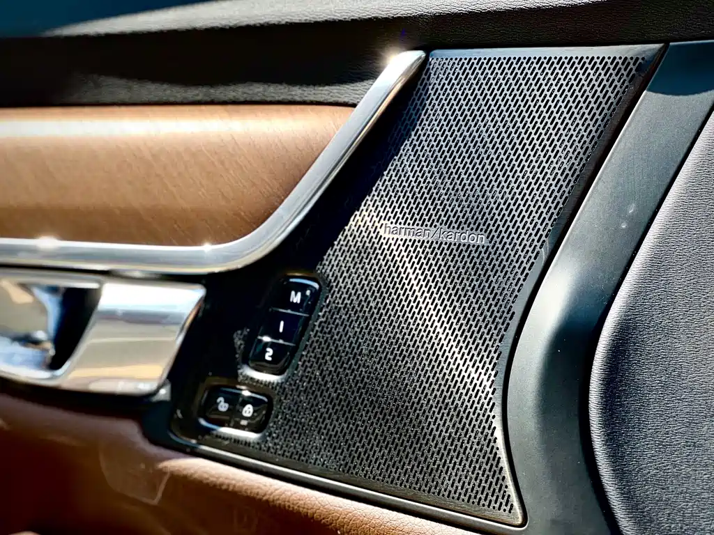 Volvo S90 2018 — фото 17