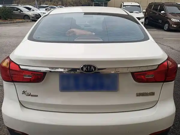 Kia K3 2015