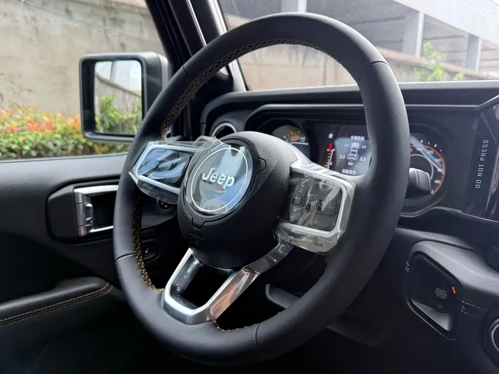 Jeep Wrangler 2026 — фото 12