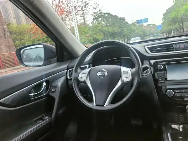 Nissan X-Trail 2014
