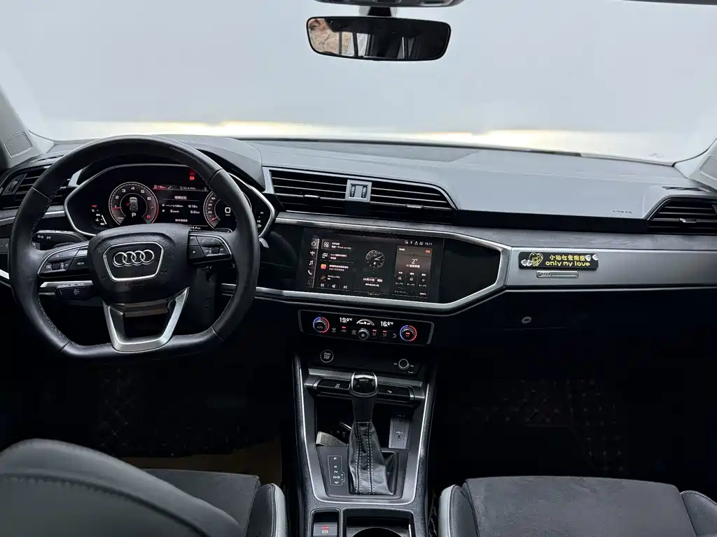 Audi Q3 2022 — фото 13