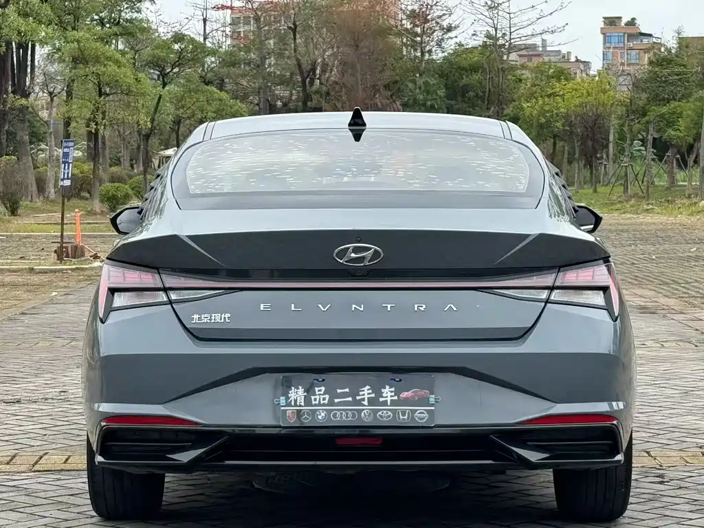 Hyundai Elantra 2021 — фото 4