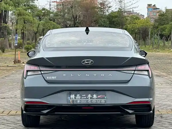 Hyundai Elantra 2021