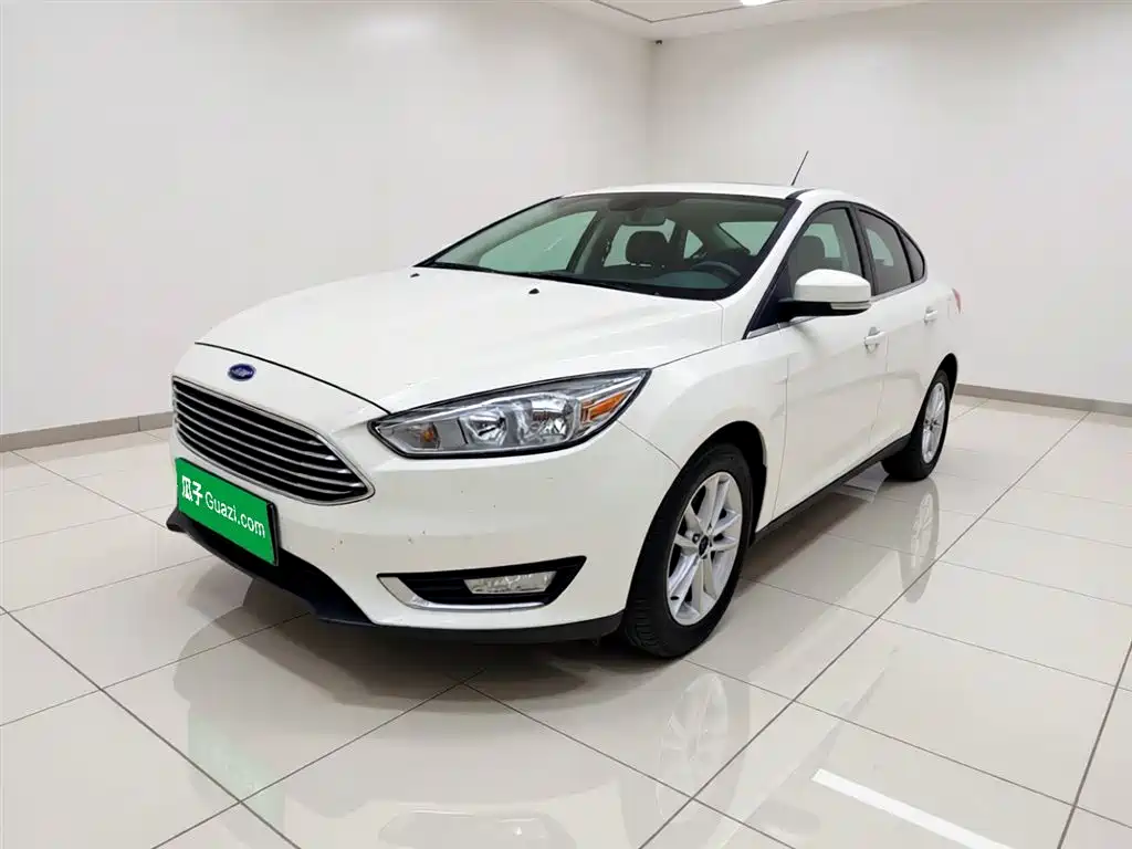 Ford Focus 2018 — фото 1