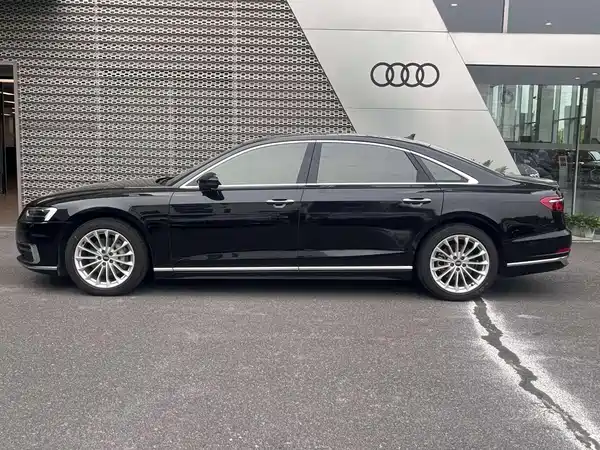 Audi A8 2021