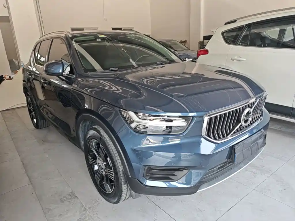 Volvo XC40 2020 — фото 4