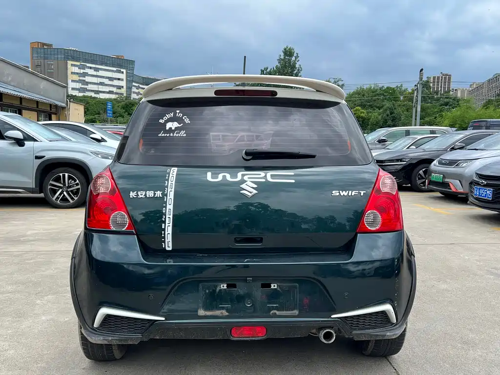 Suzuki Swift 2017 — фото 11