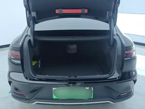 BYD Han 2024