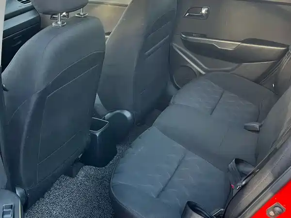 Kia K2 2012