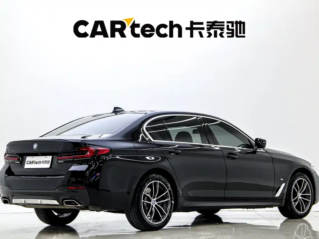 BMW 5 Series 2023 — фото 15