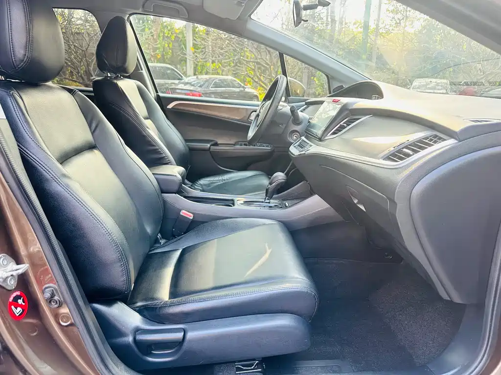 Honda Jade 2017 — фото 16