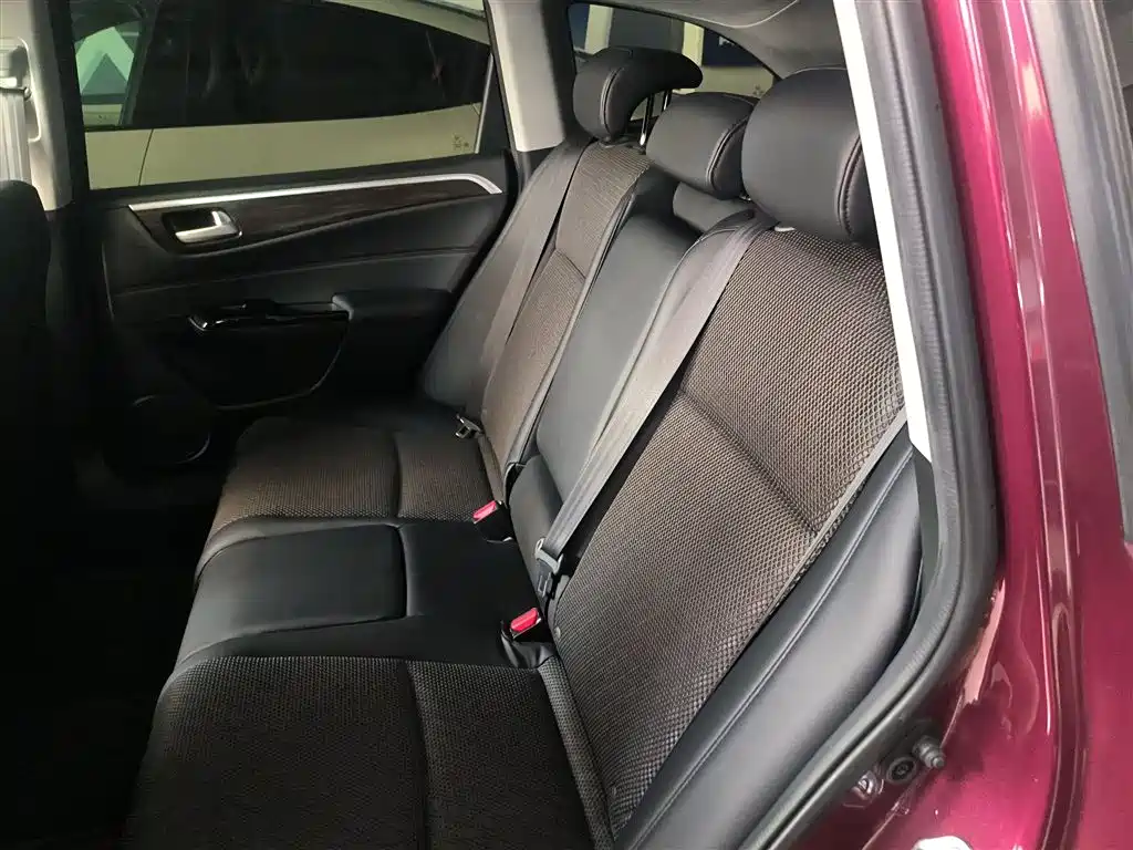 Honda Jade 2017 — фото 17
