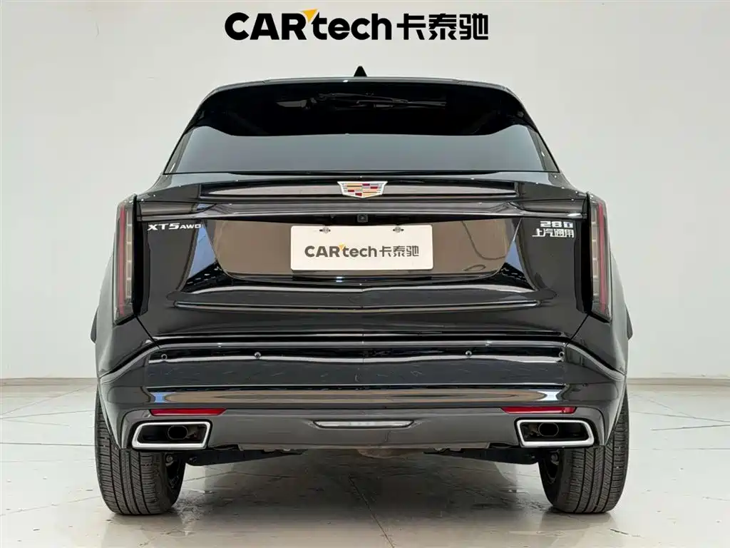 Cadillac XT5 2024 — фото 9