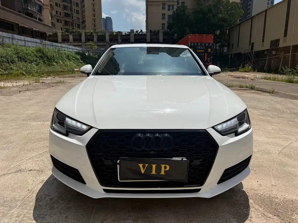 Audi A4L 2017