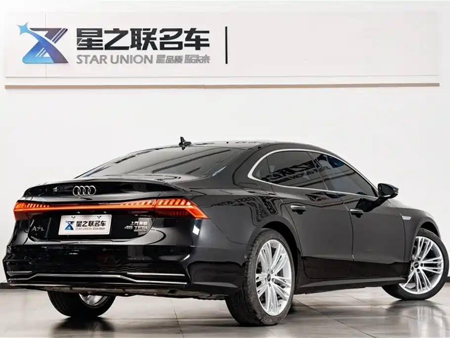 Audi A7L 2025 — фото 7