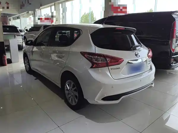 Nissan Tiida 2016
