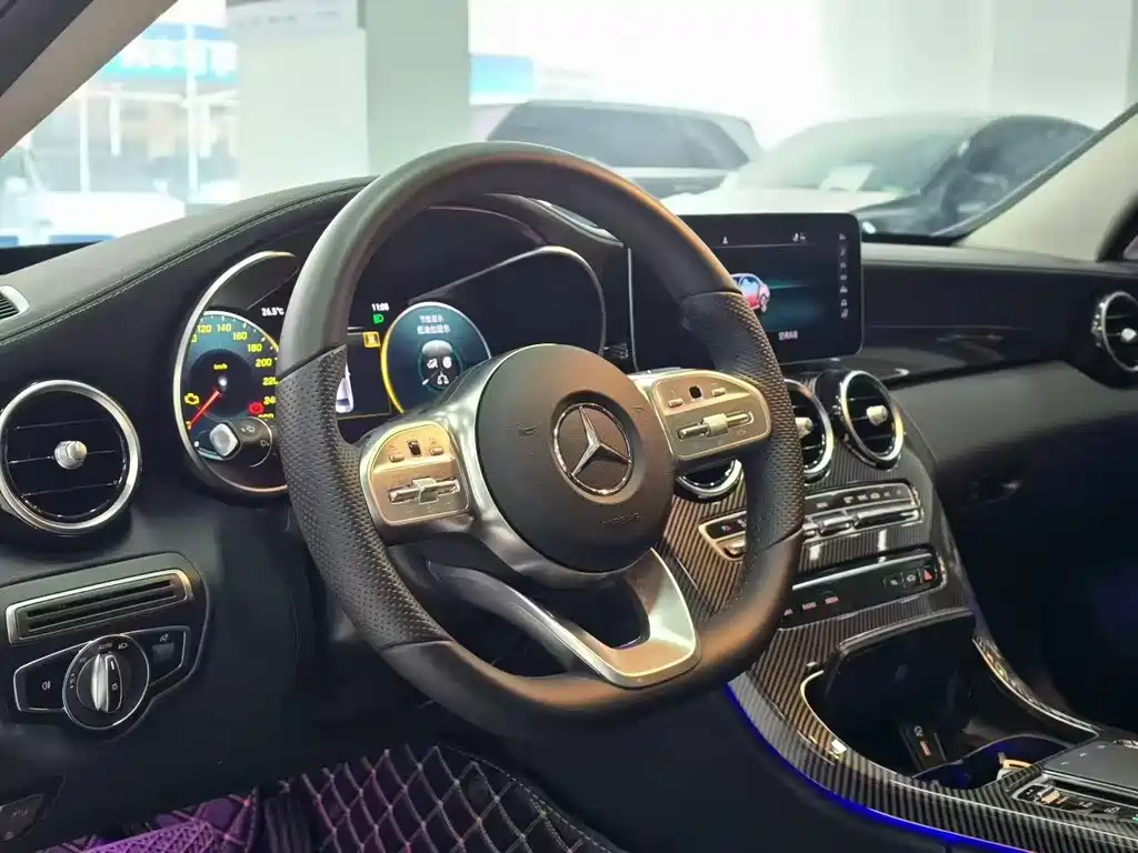 Mercedes-Benz C-Class 2020