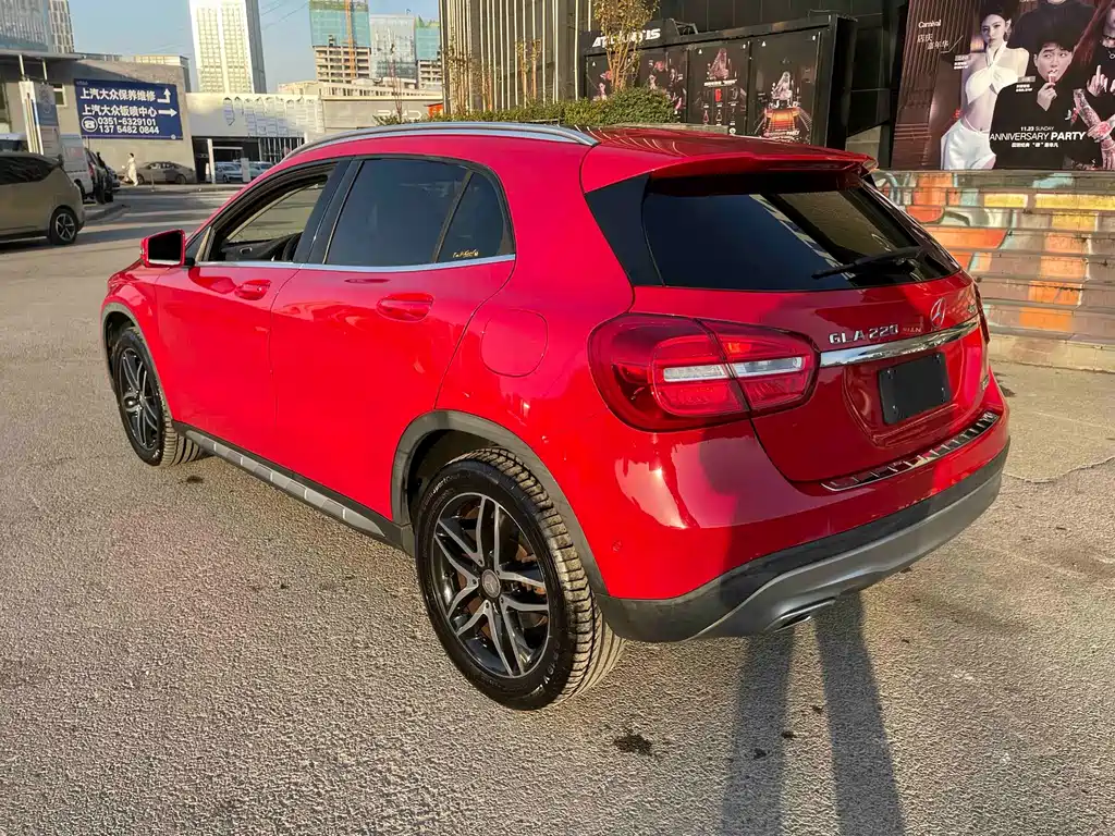 Mercedes-Benz GLA 2016 — фото 18