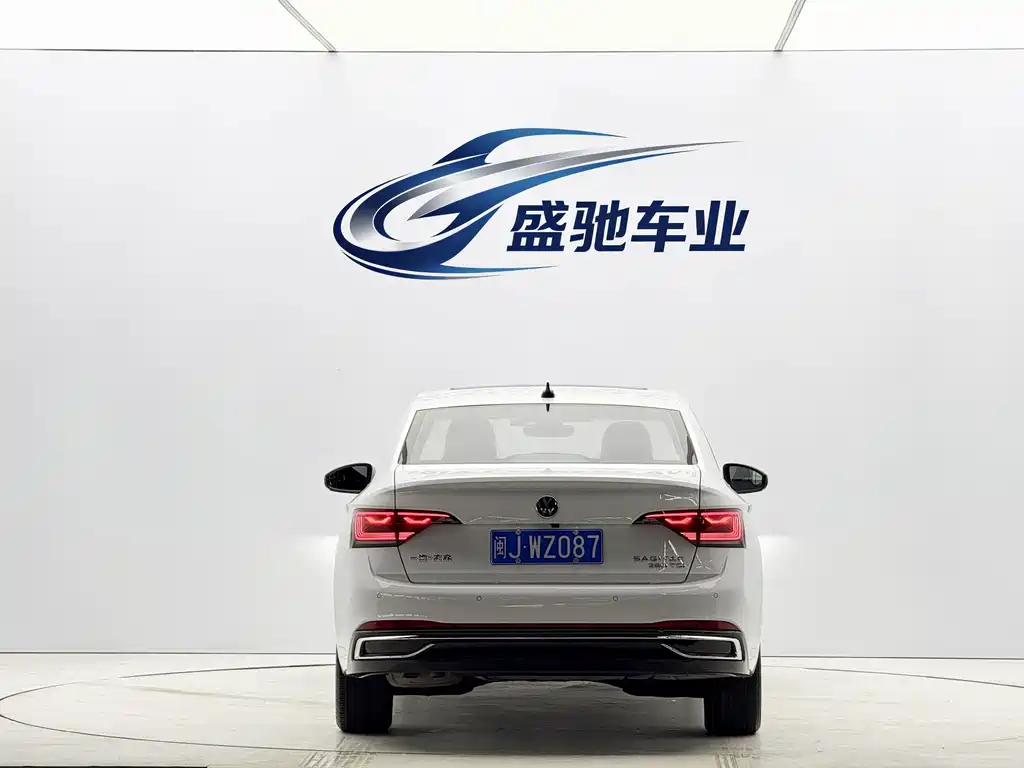 Volkswagen Sagitar 2022