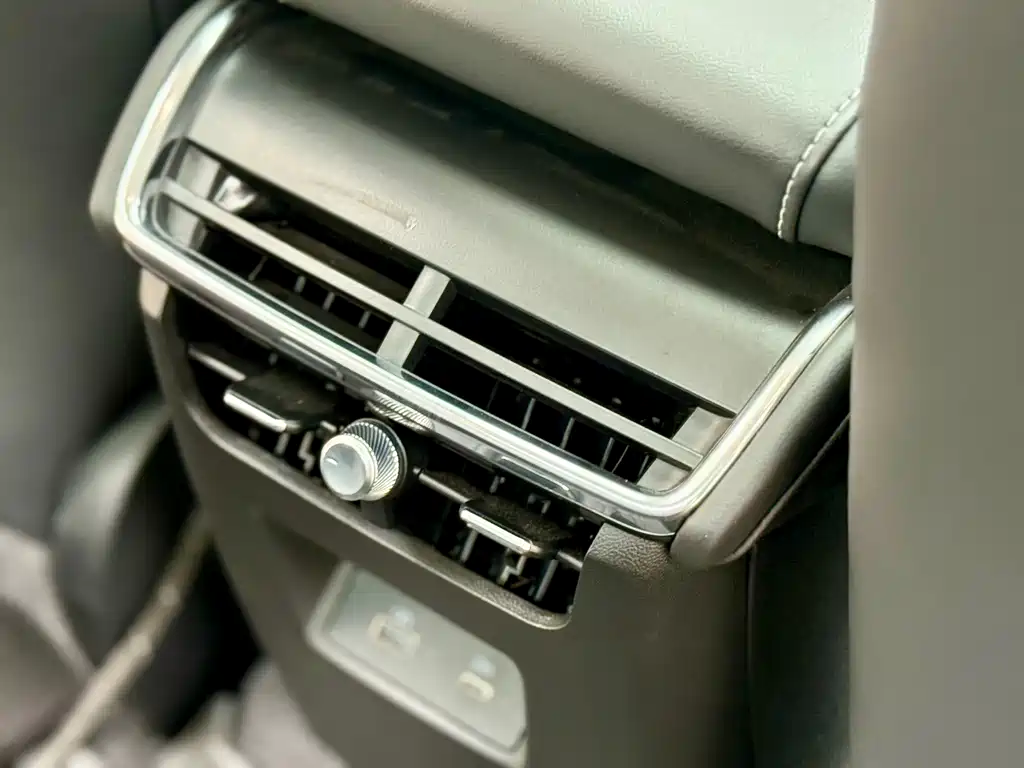 Ford Mondeo 2025 — фото 16