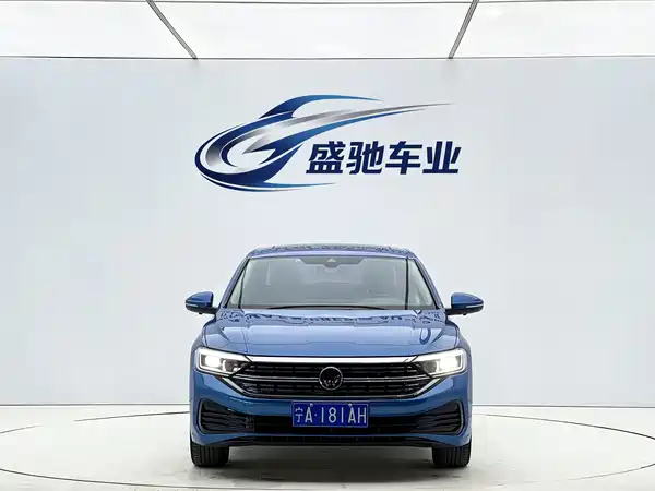 Volkswagen Sagitar 2022