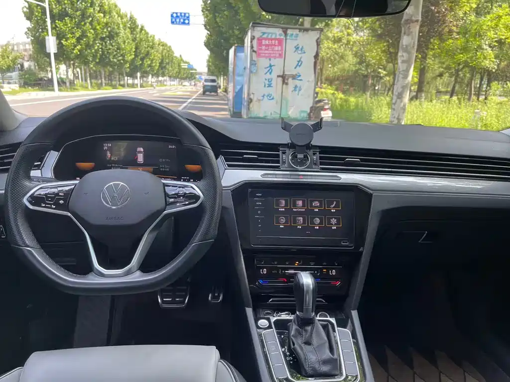Volkswagen Magotan 2023