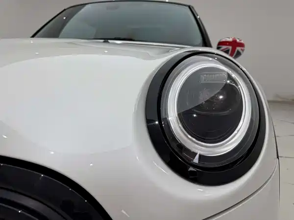 MINI MINI 2024