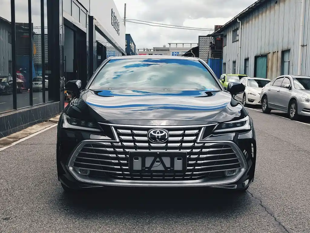Toyota Avalon 2025