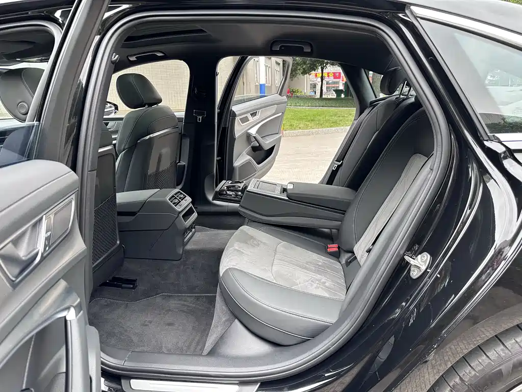 Audi A6L 2024