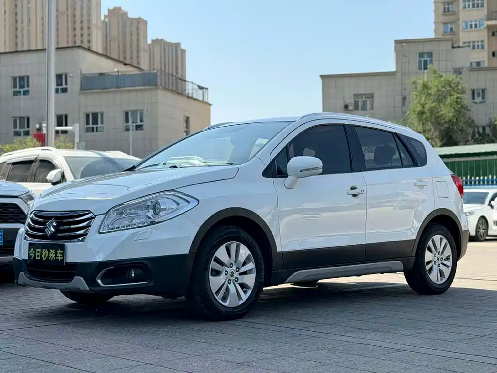 Suzuki S-Cross 2014 — фото 1