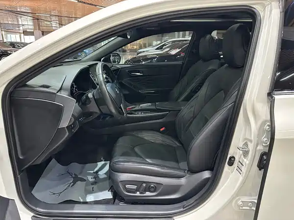 Toyota Avalon 2021