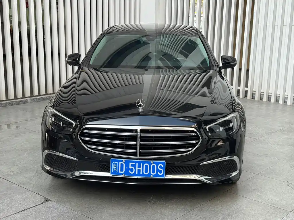 Mercedes-Benz E-Class 2022 — фото 2