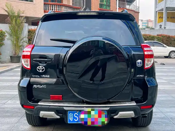 Toyota RAV4 2013