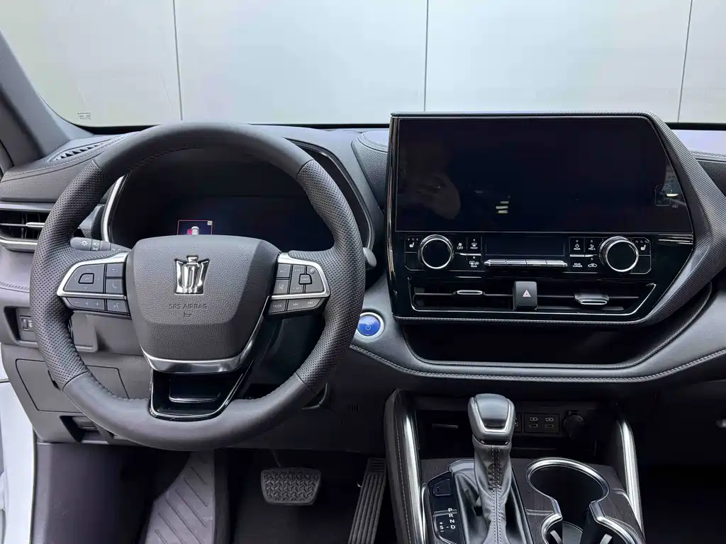 Toyota Crown Kluger 2022 — фото 14