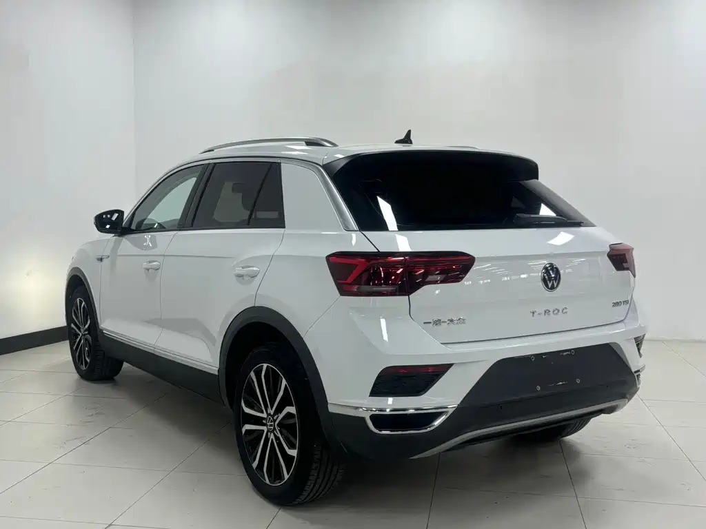 Volkswagen T-Roc 2022 — фото 6