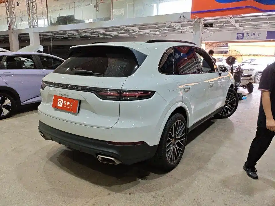 Porsche Cayenne 2019