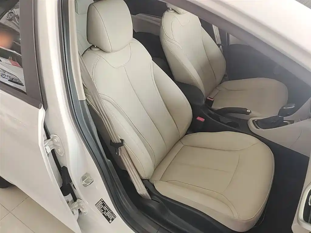 Buick Excelle 2020 — фото 25
