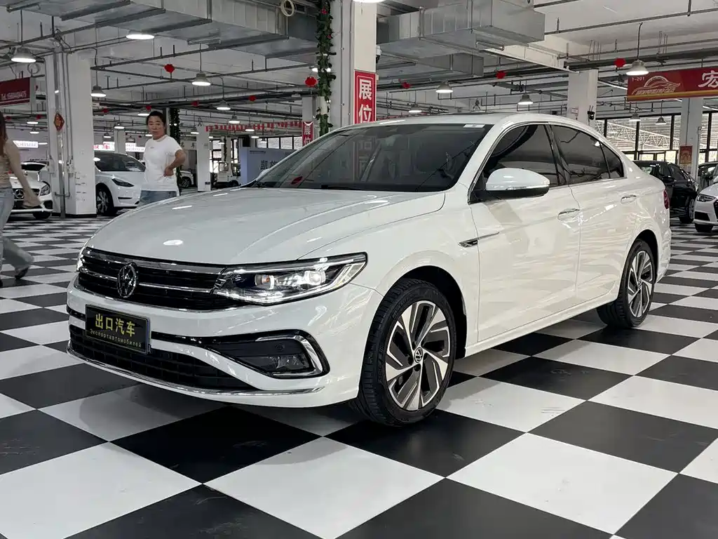 Volkswagen Bora 2023