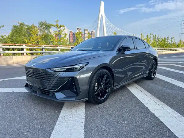 Changan UNI-V 2023