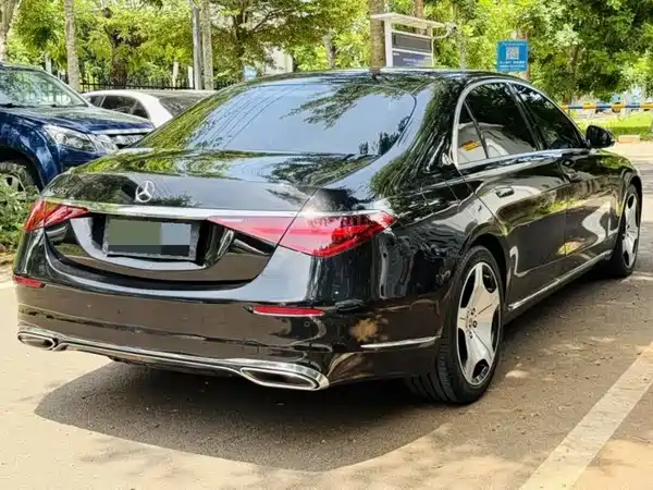 Mercedes-Benz S-Class 2021