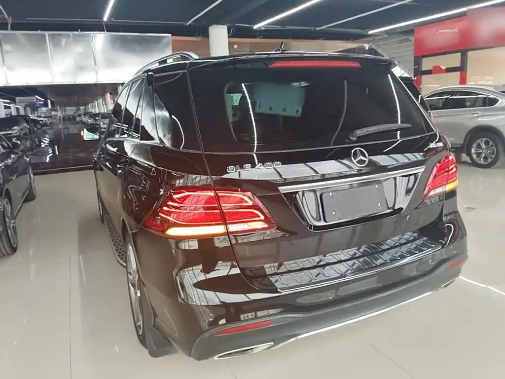 Mercedes-Benz GLE 2016